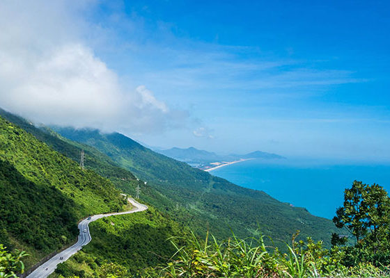 hai-van-pas-hue-tour