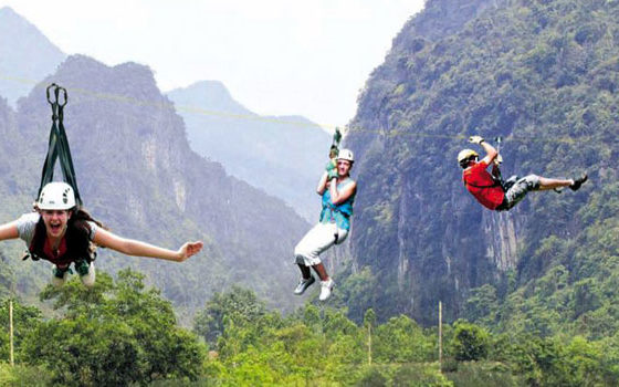 Dark-Cave-Tour---Kayak-And-Zipline