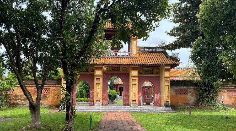 hien-lam-pavilion-2