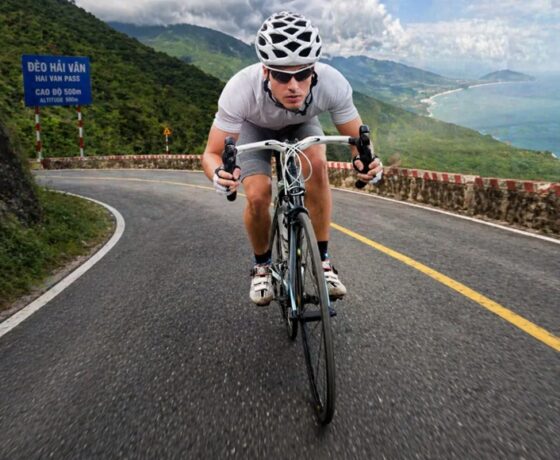 bike-tour-to-hai-van-pass