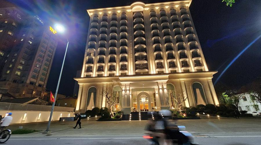 grand-royal-riverside-hue-hotel-fusion-900x500
