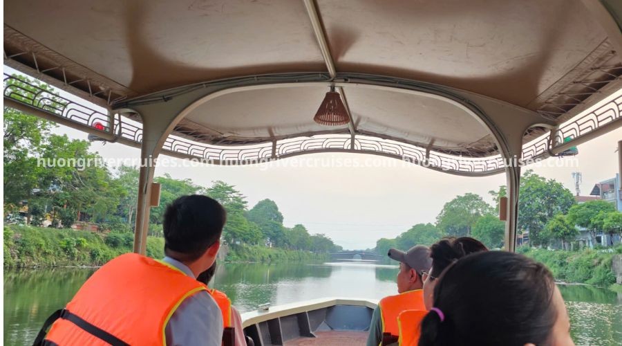 hue-e-boat-feniko